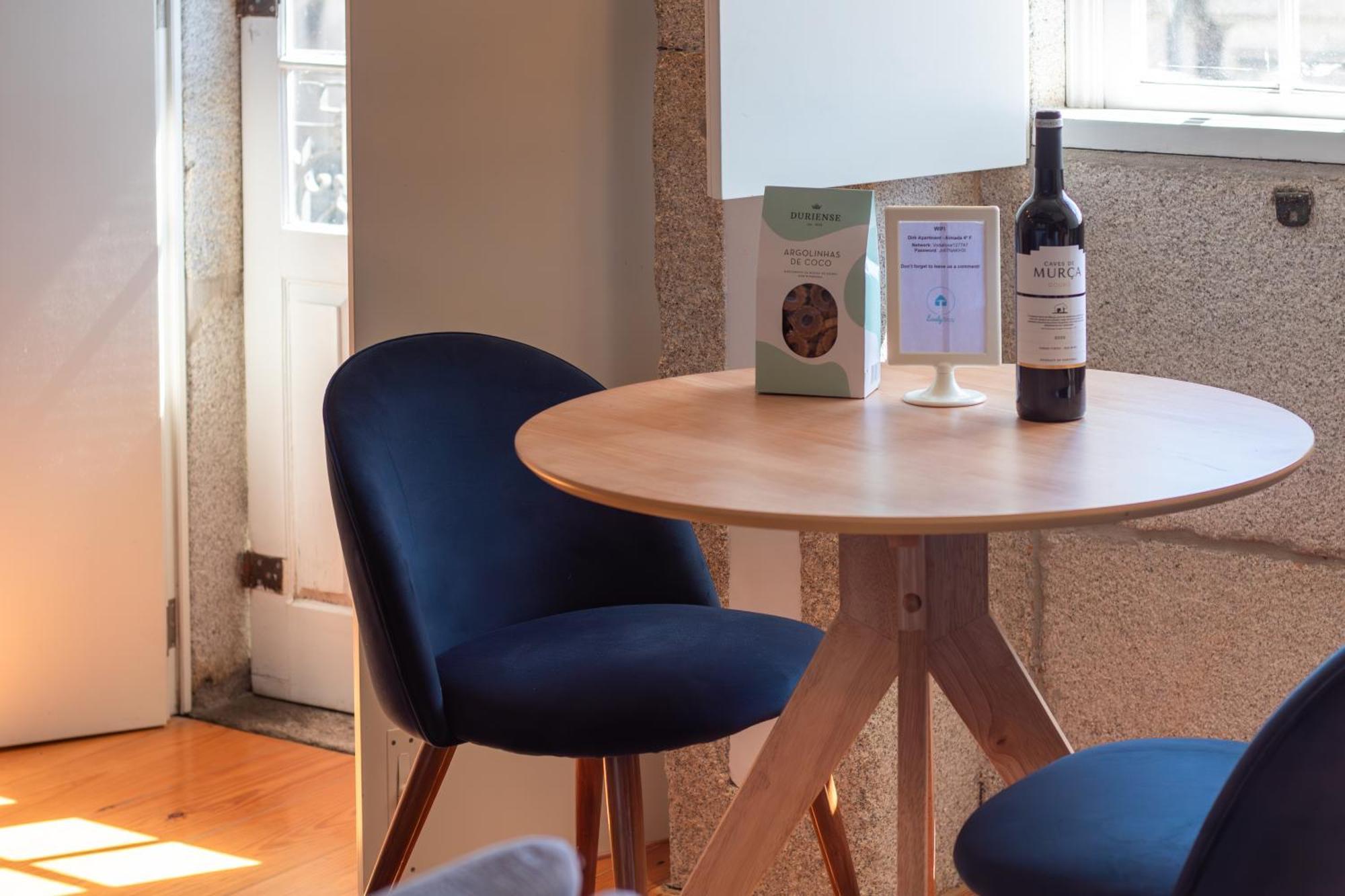 Lovelystay - Dirk Apartment - Almada 4º F ปอร์โต ภายนอก รูปภาพ